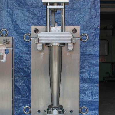Mould for plastic pipe with cylinders