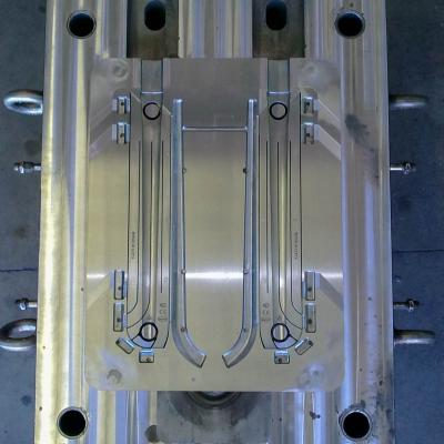 2-cavity die-casting die aluminium radiator 500 with steel insert